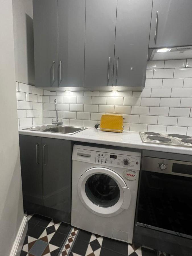 Matipa-Given Apartments Eastleigh Southampton Exterior photo